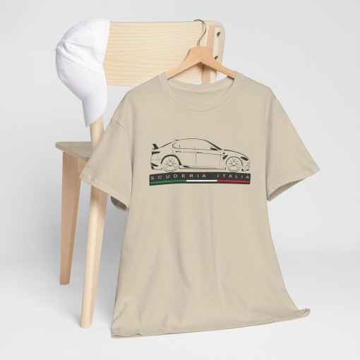 GIULIA GTA Scuderia Italia T-shirt homme avec silhouette de Alfa Romeo Giulia