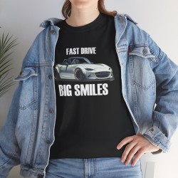 FAST DRIVE BIG SMILES MX5 ND MIATA Männer T-Shirt