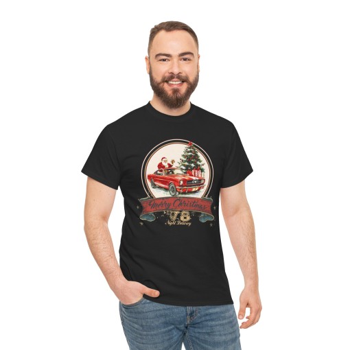 MERRY CHRISTMAS Christmas gift T-shirt with Santa Claus and his Ford Mustang V8 Unisex T-shirt